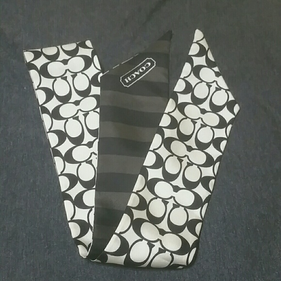 Signature print scarf.
