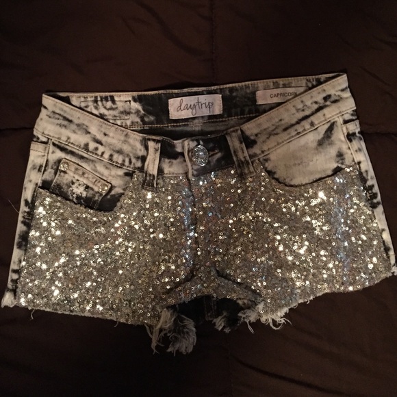 Daytrip sequin shorts! Never worn! Size 25