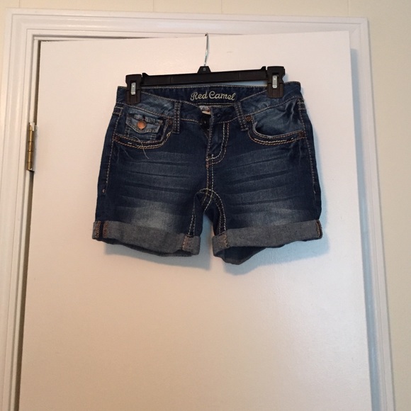 Cute blue jean shorts!