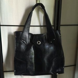Perlina Hobo Bag