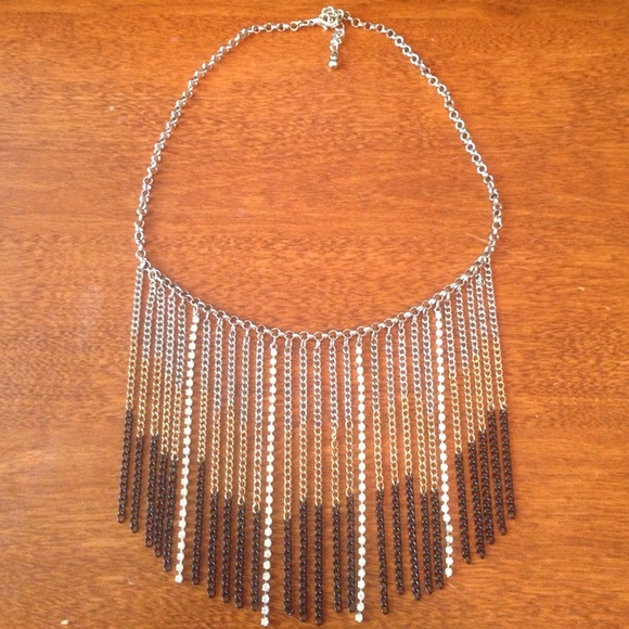 BRAND NEW 🖤 Trendy Fringe Chain Necklace - Picture 1 of 4