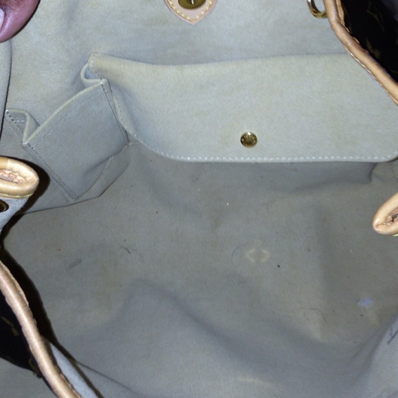 Monogram Canvas Louis Vuitton Galleria PM - Picture 3 of 4