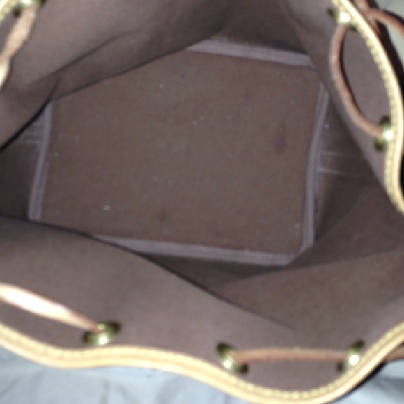 Noe Louis Vuitton Bucket Bag - Picture 3 of 4