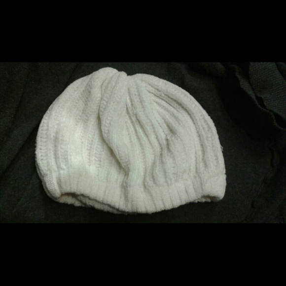 White beanie