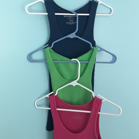🔴SOLD🔴 Ribbed Tanks Bundle - Picture 1 of 4
