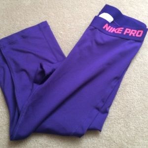 Nike pro Capri pants