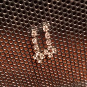 BRAND NEW 🔵 Dangling Rhinestone Earrings