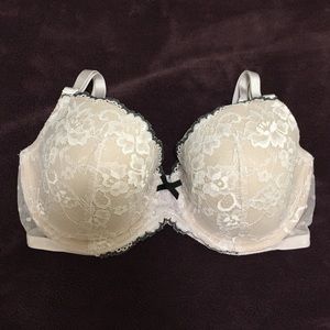 34DD VICTORIA SECRET LINED DEMI BRA LACE OVERLAY