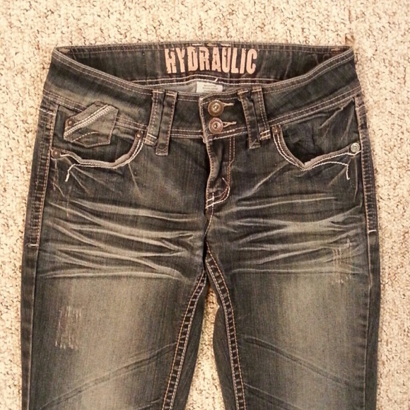 Women's 5/6 flare jeans. Read description please!