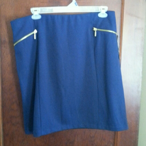 Navey blue skirt