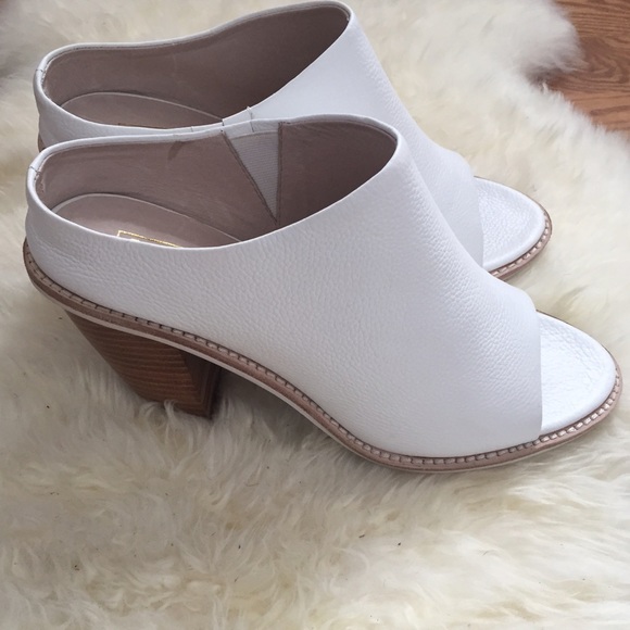 Sol Sana White Mules