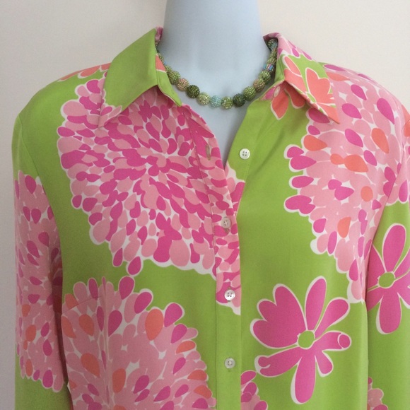 HP 8/26 ❤️❤️ LILLY PULITZER Silk Blouse - Picture 2 of 3
