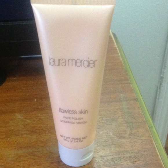 🔥🔥LAURA MERCIER FACE POLISH🔥🔥 price is final