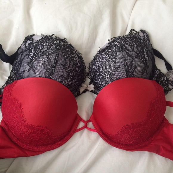 Victoria's Secret Bombshell Bra BUNDLE  32B
