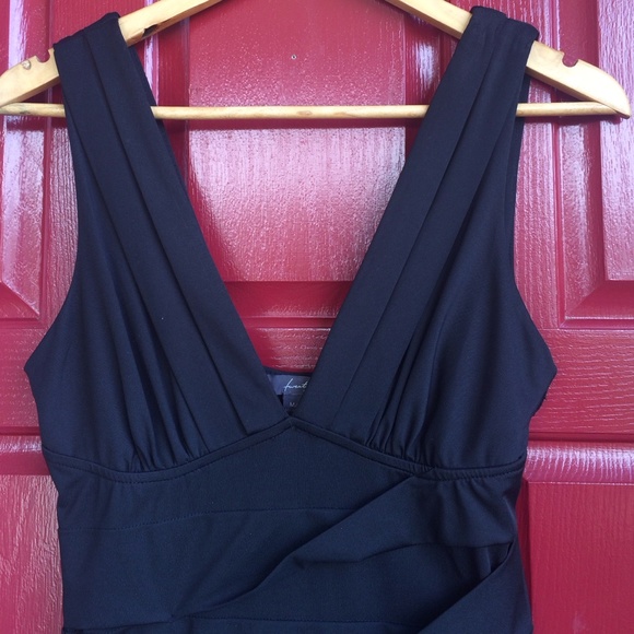 Simple LBD! - Picture 2 of 4