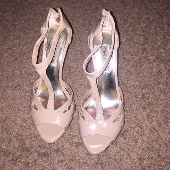 Steve Madden Nude Heels!!!