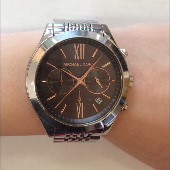 Michael Kors woman's 42mm stainless steel watch - Picture 2 of 4