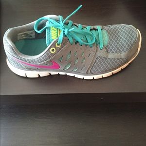Nike Flex 2013 running shoes