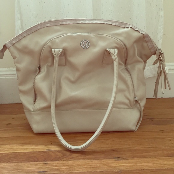 Lululemon Women's Yoga and Travel Bag