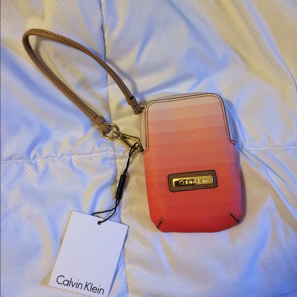 Calvin Klein ombré wristlet