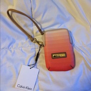 Calvin Klein ombré wristlet