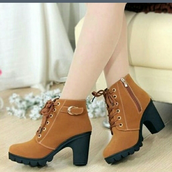 Brand new brown boots NWOT