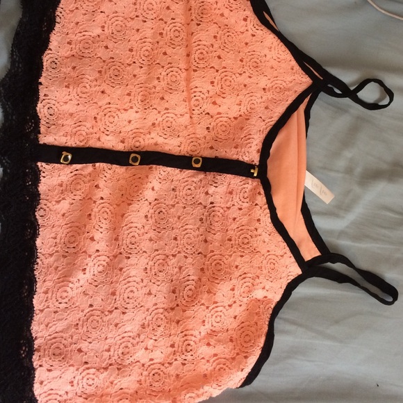 Summer crop top! - Picture 2 of 2