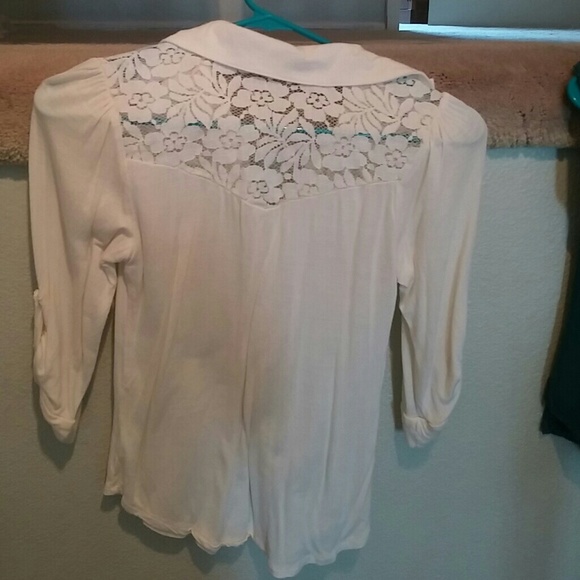 Top - Picture 2 of 3