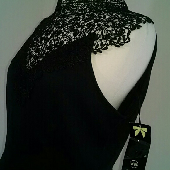 SALE Black Lace Peplum Top - Picture 4 of 4