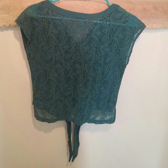 Top - Picture 3 of 3