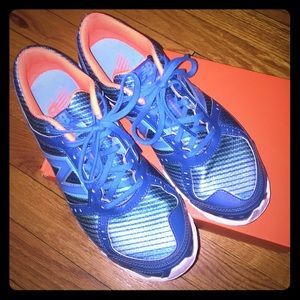 New Balance 750v1 running shoes Like new! Sz 8