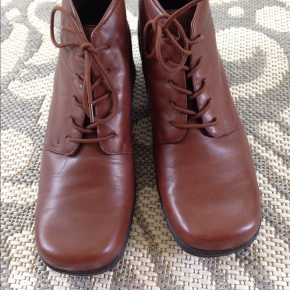 Naturalizer leather lace up short ankle boots - Picture 4 of 4