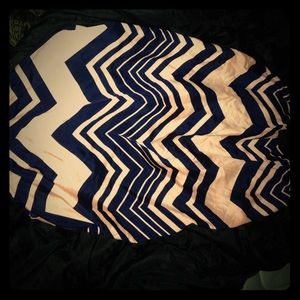 Peach / navy blue top