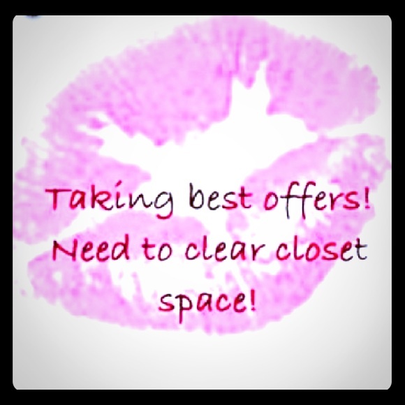 BEBE,Michael Kors,coach,Steve Madden,Dior,Vince C