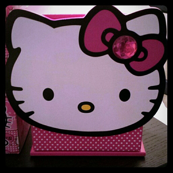 🚫SOLD🚫Brand New Hello Kitty Jewelry box - Picture 1 of 4