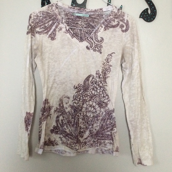 Long sleeved top