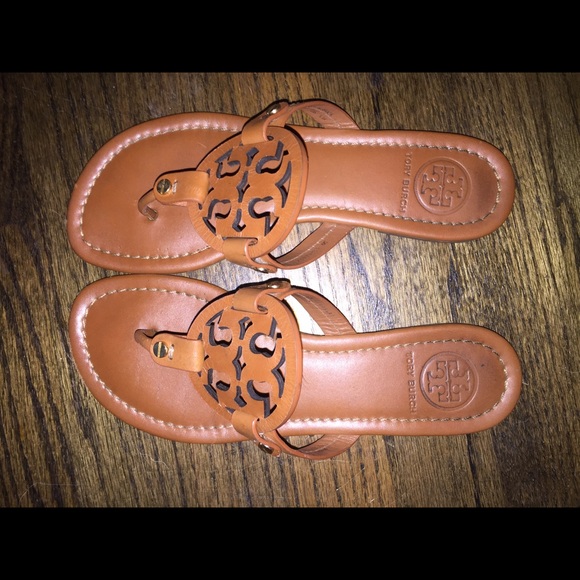 Tory burch sandals!!!!