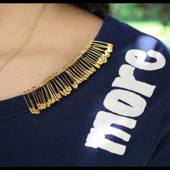 CRAZY COOL DETAILED SHIRT