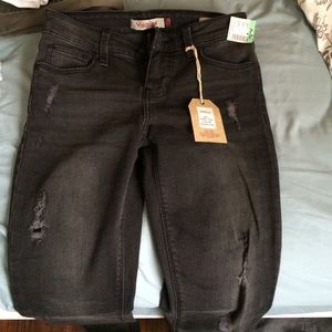 Black slightly ripped jeans!