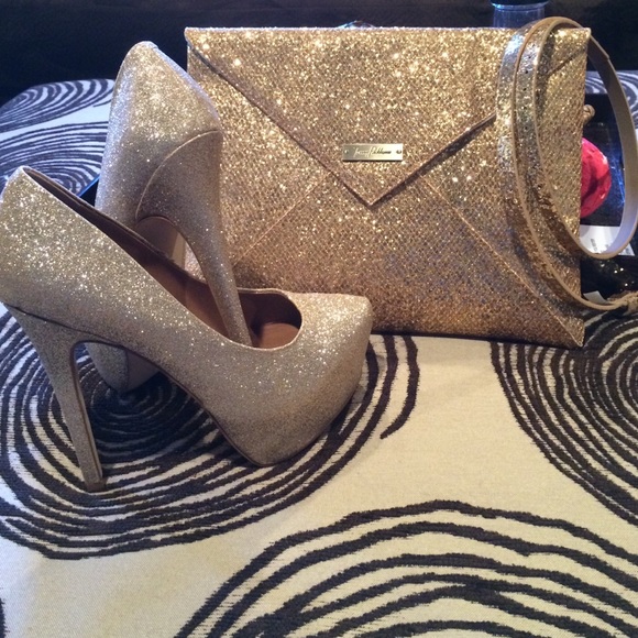 🌸🌸JUST IN🌸🌸 Steve Madden Bundle. Shoes/Bag/bel