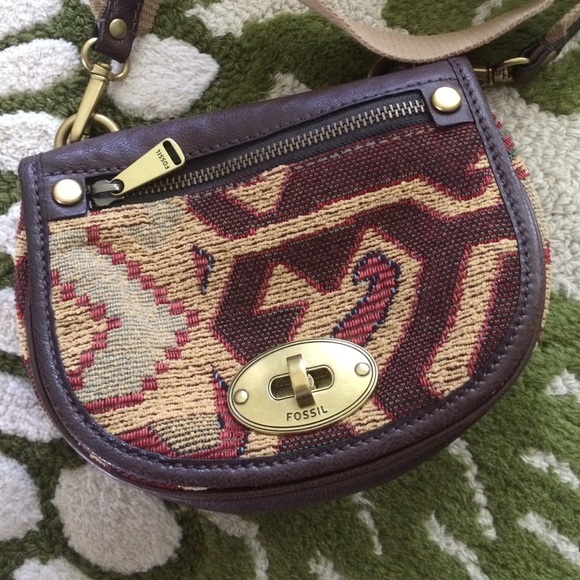 Fossil Handbags - Fossil tapestry cross body