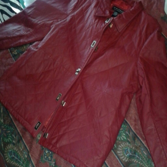 Red leather short jacket - Picture 2 of 3