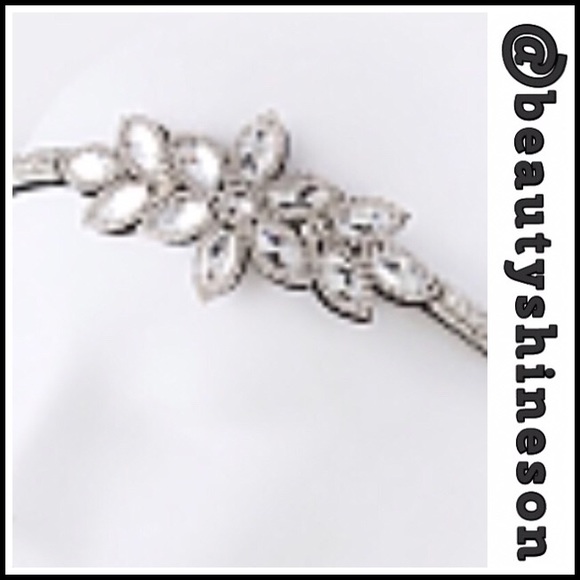 🆕 Posh Party or Bridal Rhinestone Headband - Picture 2 of 5