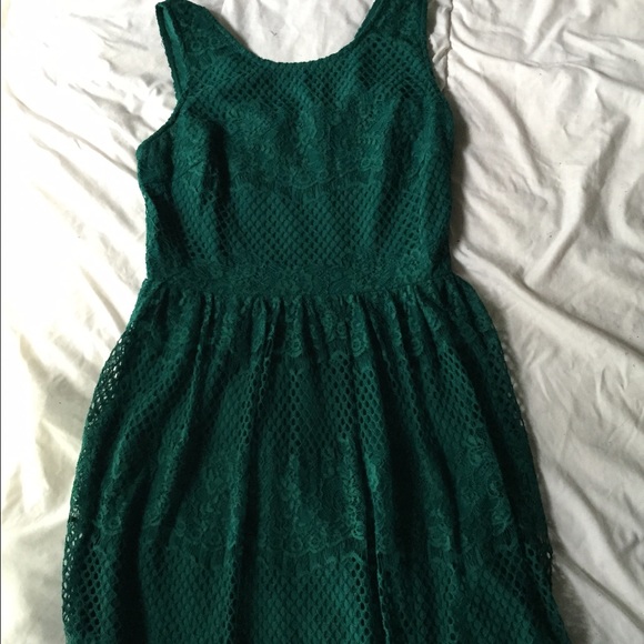 Gorgeous dark green lace dress!