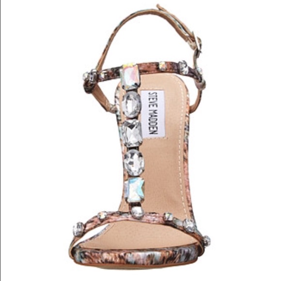 80% off Steve Madden Shoes - ð HP 6/3 ðJeweled Steve Madden Heels! FINAL SALE from Christina's 