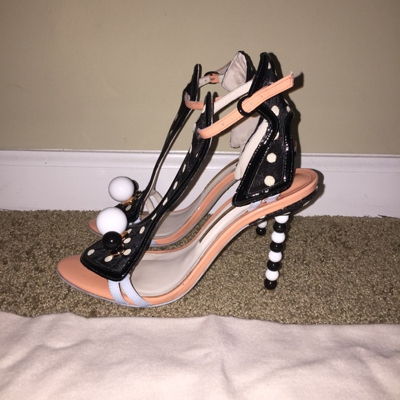 Sandals - Picture 2 of 4