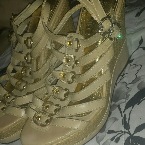 BLINGED Apple Bottom Wedges - Picture 1 of 4