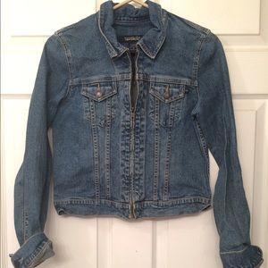 FINAL SALE!!! bercrombie & Fitch Denim Jacket S