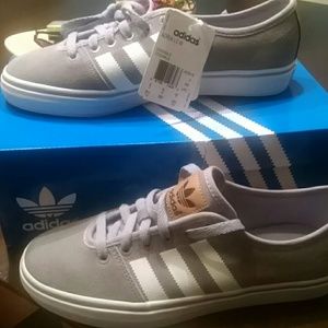 **SOLD**Adidas adria low womens