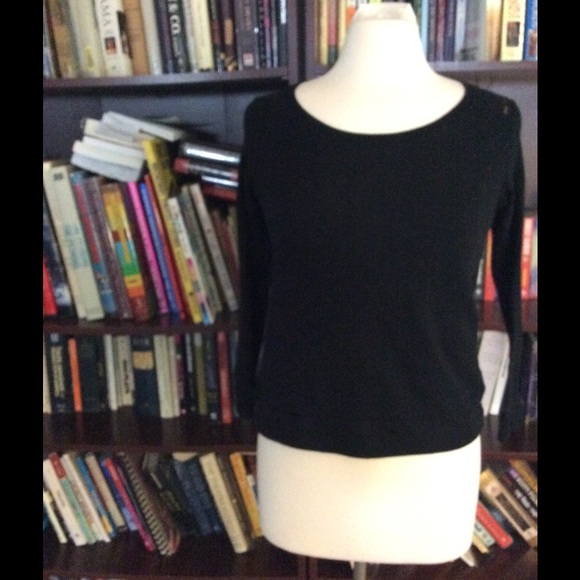 Cute black 3/4 sweater.